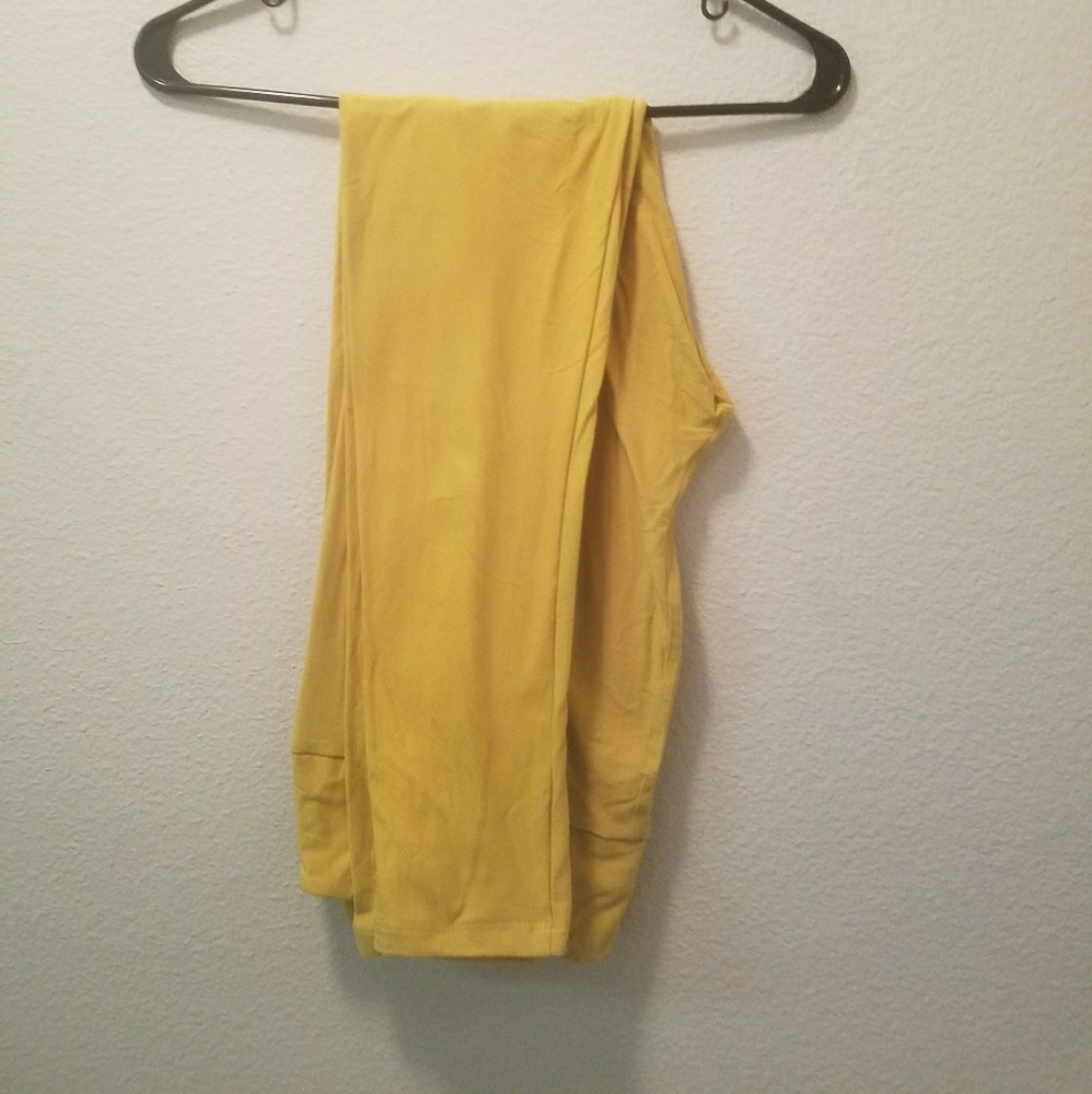 Lularoe TC Leggings in Mustard Yellow